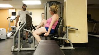 Danni Jones enjoys intense workout with her personal trainer